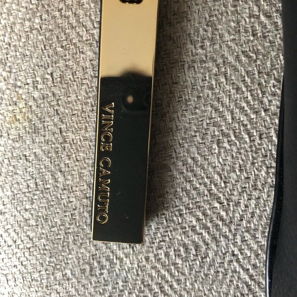 Vince Camuto leather bag - Picture 9 of 9